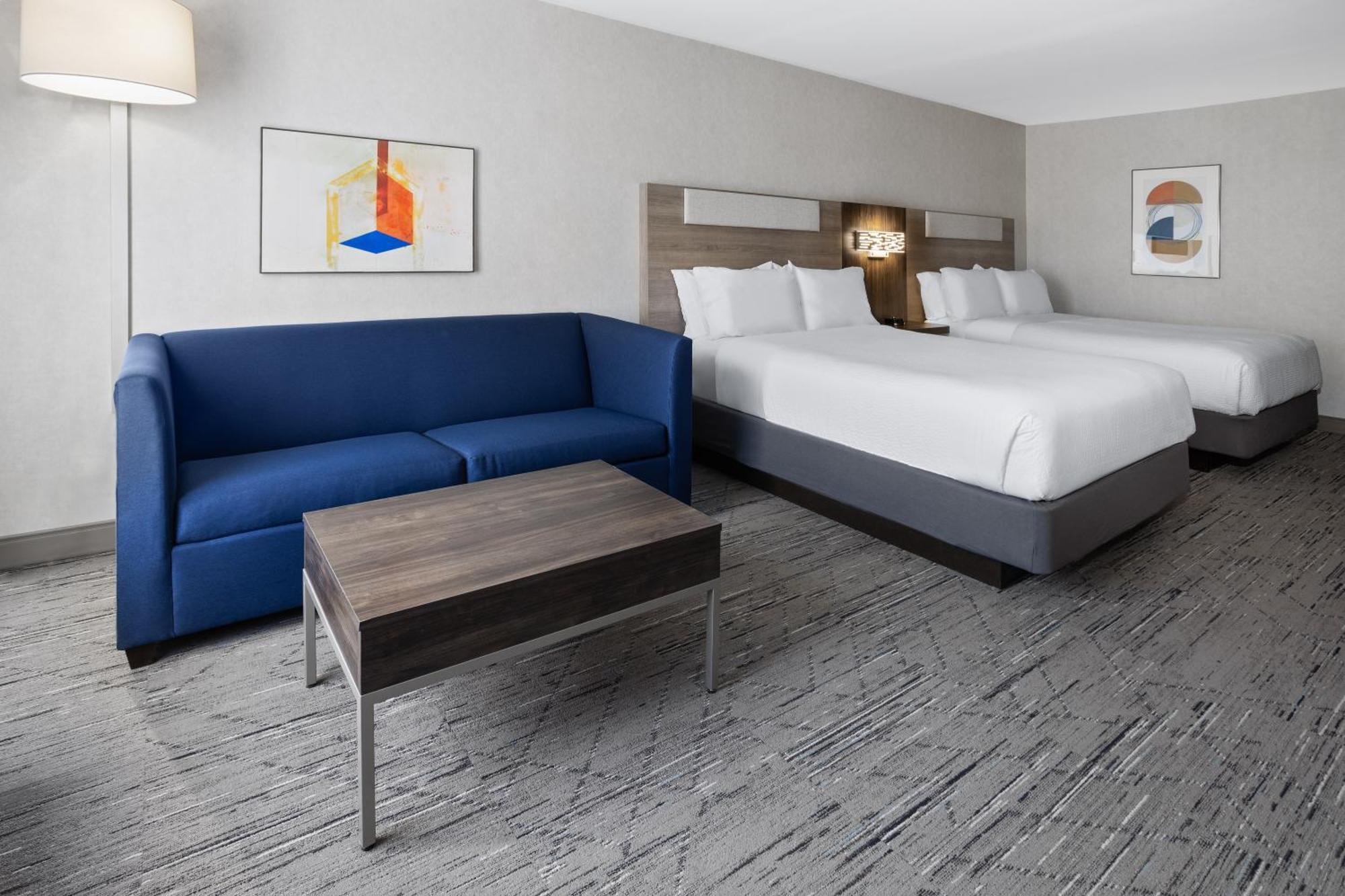 Holiday Inn Express Hotel & Suites Brattleboro By Ihg Экстерьер фото