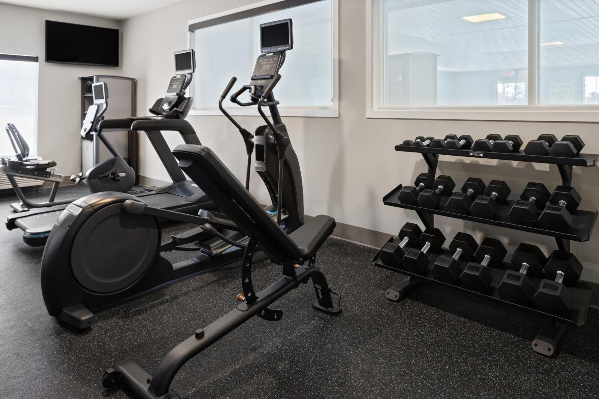 Holiday Inn Express Hotel & Suites Brattleboro By Ihg Экстерьер фото
