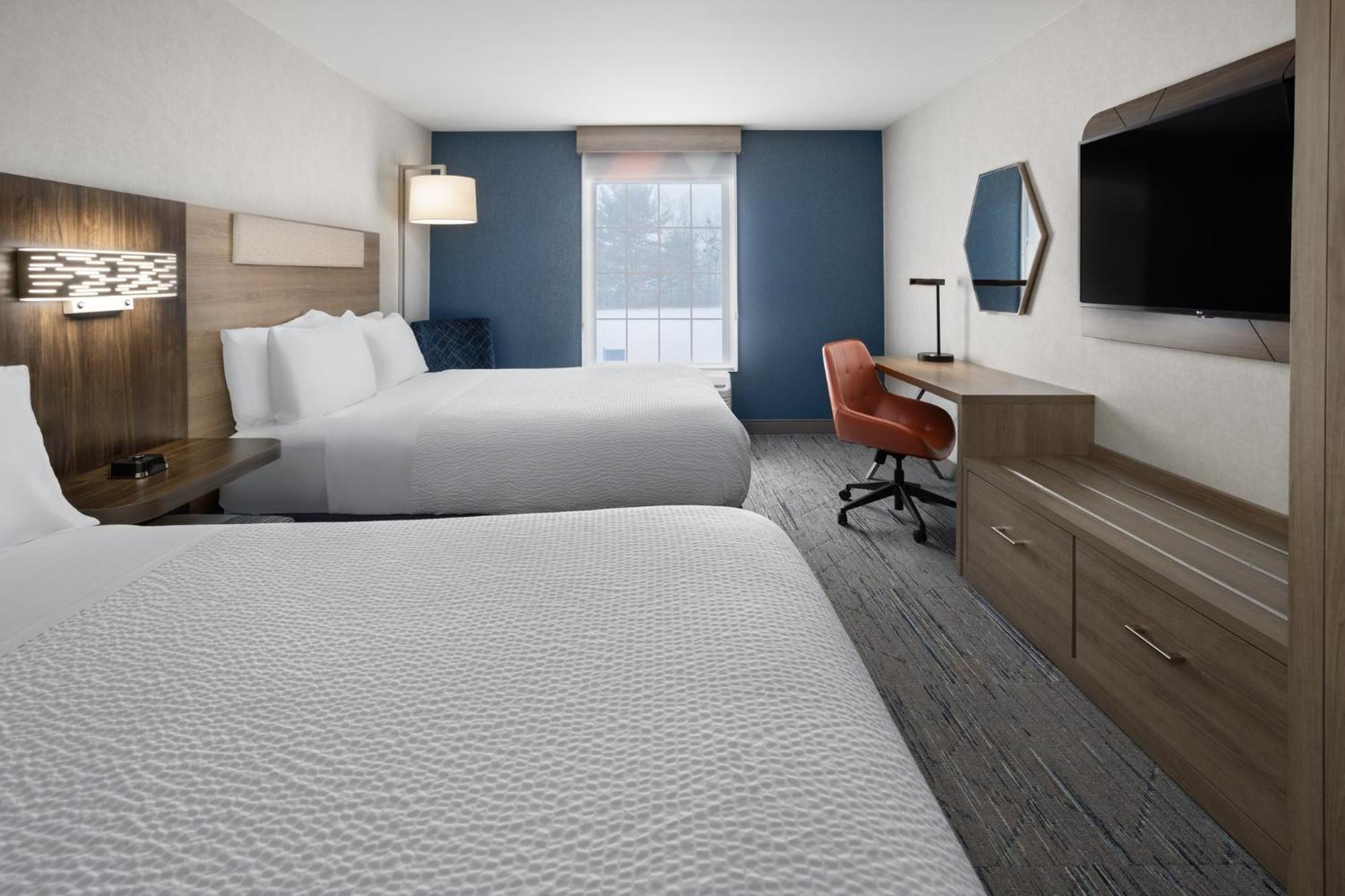 Holiday Inn Express Hotel & Suites Brattleboro By Ihg Экстерьер фото